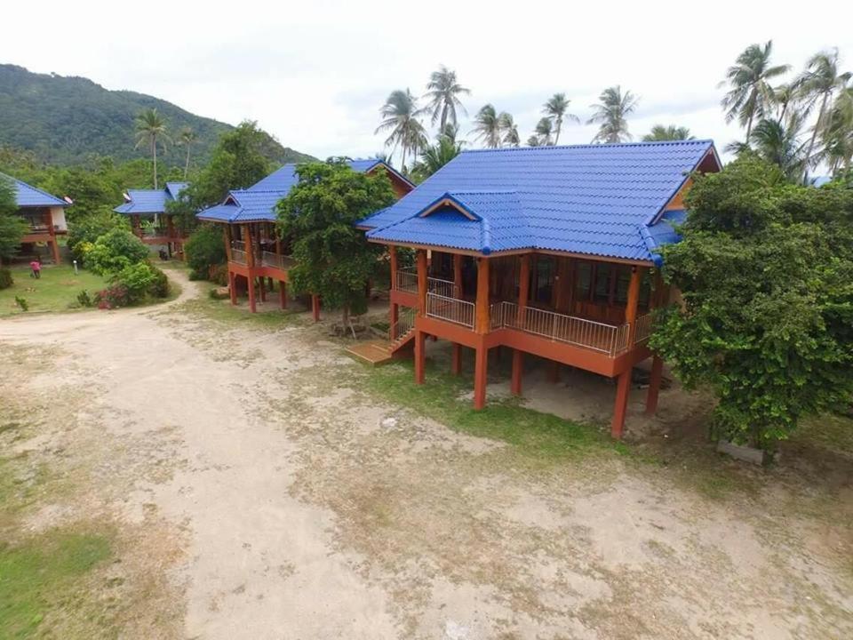 Bor Hin Resort Baan Tai Exterior foto